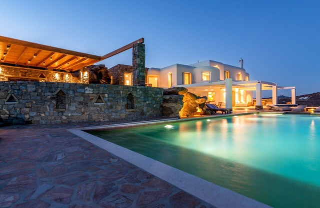 Chef included by Fantasia Villas: Elia Villas 17 bedrooms