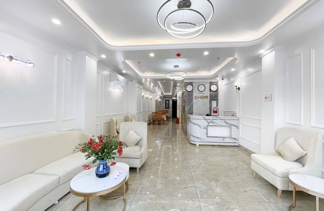 Chemi Noi Bai Airport Hotel