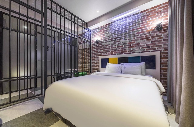 Cheonho La View Luxury Hotel