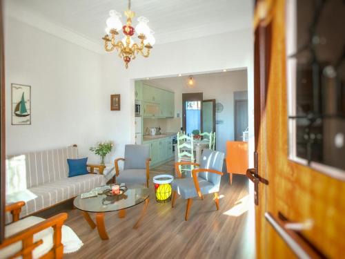 CHEZ KONSTANTINOS