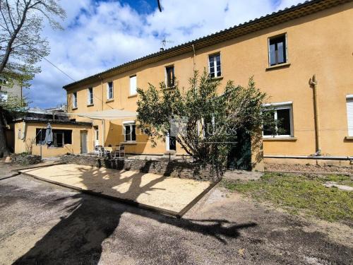 Chez VanVan