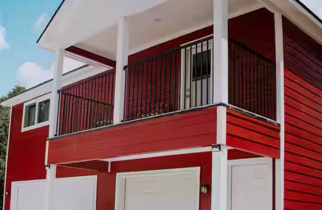 Chic 2-bedroom Apartment, WI-FI, AC, ONE mile UH, Museums, Zoo, Medical Center