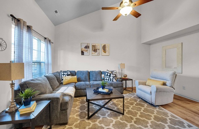 Chic 3BR Townhome Next to Neuse River Trail - 1 Min Walk