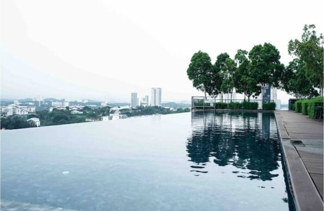 Chic Living Space in Cyberjaya Netflix Wi-Fin