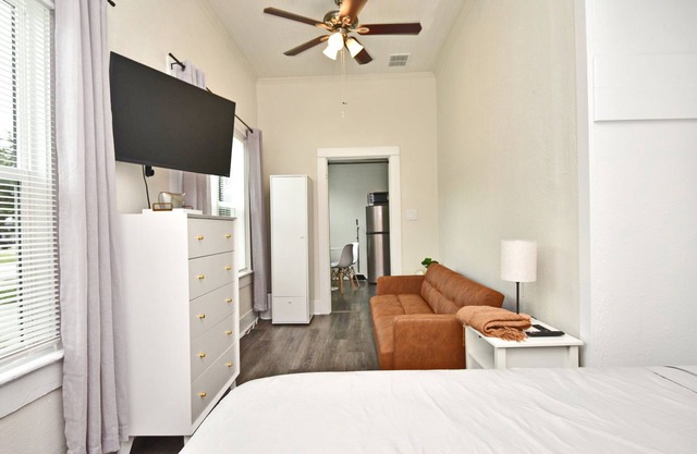 Chic Studio Apartment in Near Downtown Winter Garden