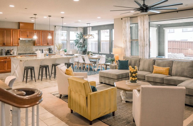 +~Chillaxin in the Central Valley~