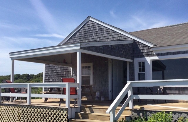 Chilmark pond side cottage with beach access, sweeping viewsn