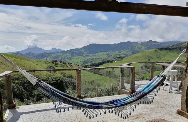Chiripa House / Tilarán-Monteverde