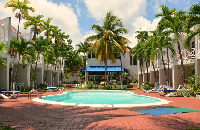 Chrisanns Beach Resort