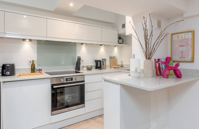 Clarendon Place - Stunning 1BD in Leamington Spa