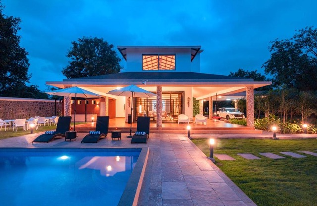 Classique Woods by StayVista with Lawn with Gazebo & Bar, Indoor Fun