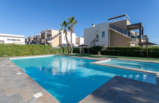 "Classy Holiday Home" with Sauna, Pool, A/C & Wi-Fi