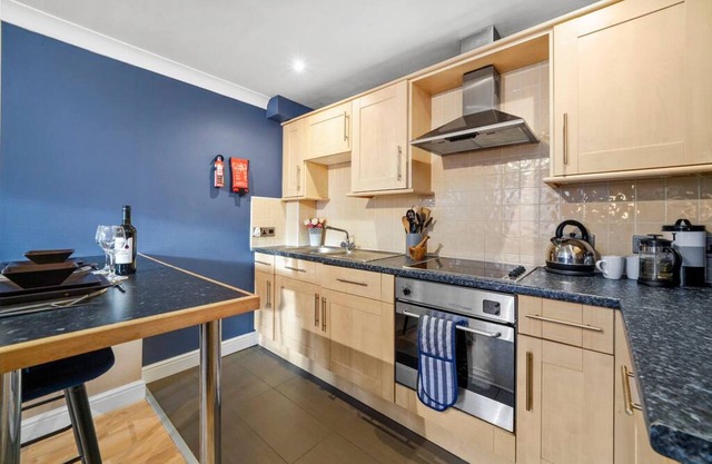 Claverdon House · Modern Warwick Apartment sleeps 3 - Inspire Homes