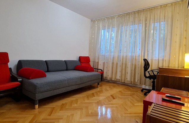 Clean & Quiet Apartment with garden view, self & early check-in, late check-out!