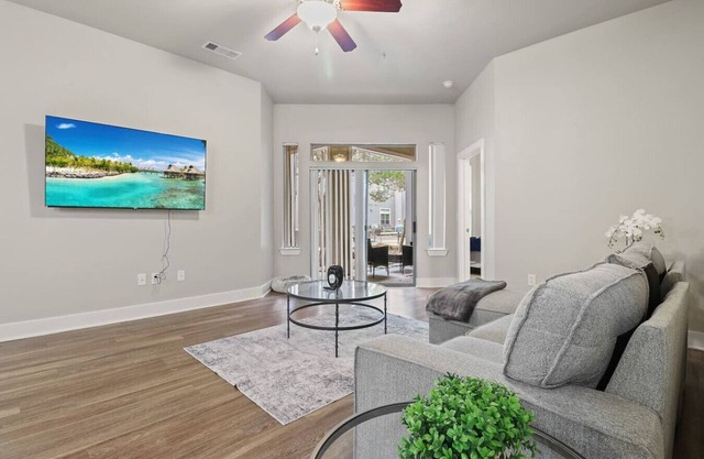 Clear Lake Stay w/Pool View: Family Friendly