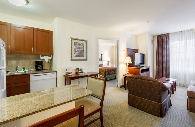 Close to Austin Airport | Free Breakfast + Free Wi-Fi + Outdoor Pool
