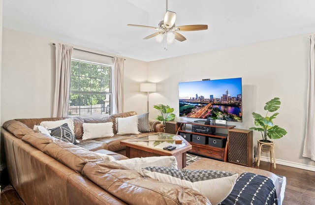 Close to Kalahari | King Beds | Fast WiFi | 3BR