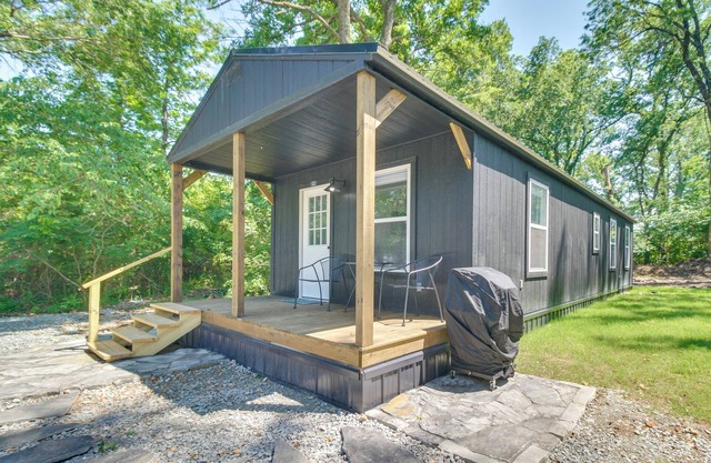 Close to Lake: Grove Cabin w/Shared Fire Pit!