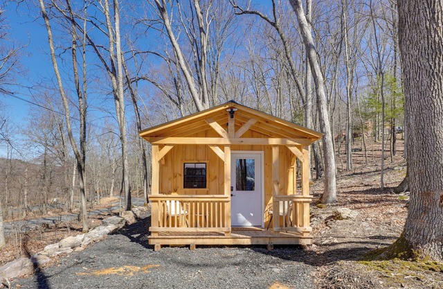 Close to Trails: Studio w/Water Views