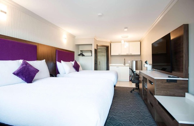 Coast Courtenay Hotel