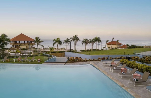 Coastal Escape 2 Units | Tranquil Room w/Ocean View Balcony, Pool & Free Parking