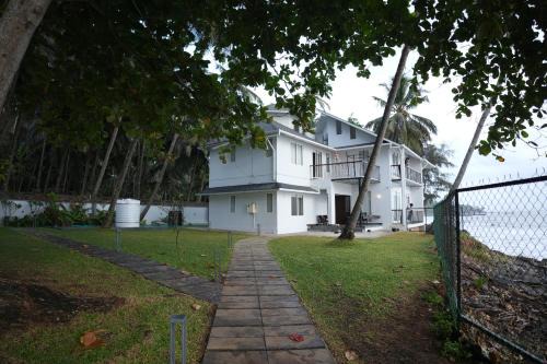 Coastline 4Bedroom cliffside villa