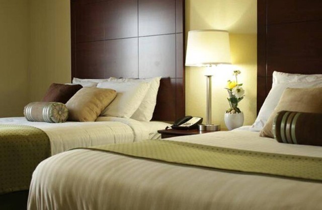 Cobblestone Hotel & Suites - Wayne