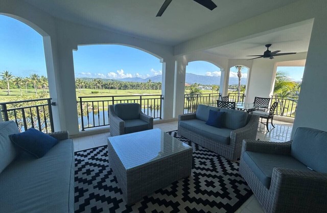 Coco Beach Grand Reserve Condo/Steps from Beach