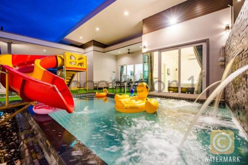 Cocomelon Poolvilla1