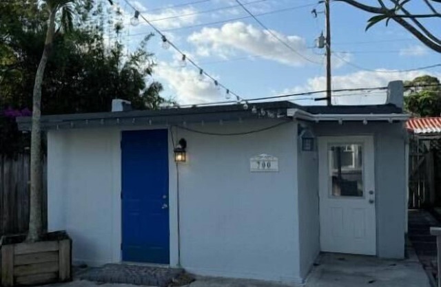 Coconut Cottage 1 bed & 1 bath