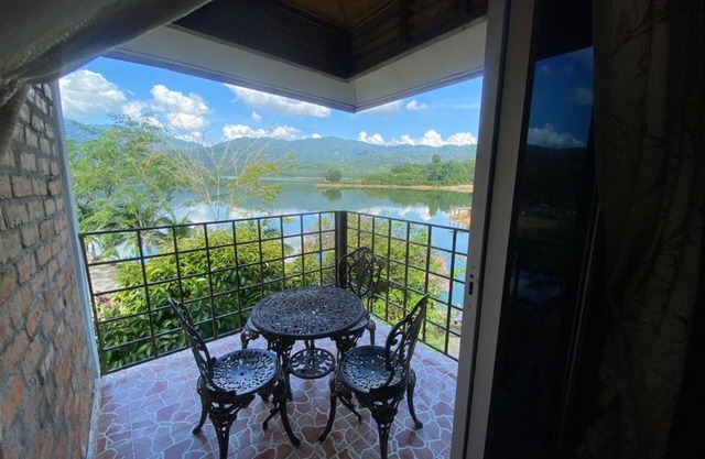 Collection O 91015 Sungai Batang Lake Chalet