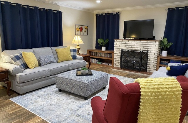 College St B&B -Close to Casinos/Pet Friendly!