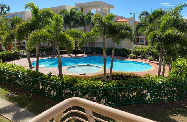 Combate Beach location with WiFi and AC in brilliant Cabo Rojo, 5 mins to beach!