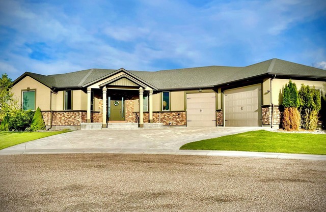 Come relax in our spacious home with spectacular views!