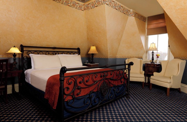Come stay with us, you'll see why we are ranked #1 lodging in Kalamazoo, MI.