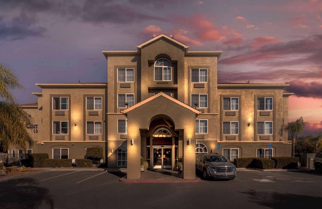 Comfort Inn Lathrop - Stockton Airport