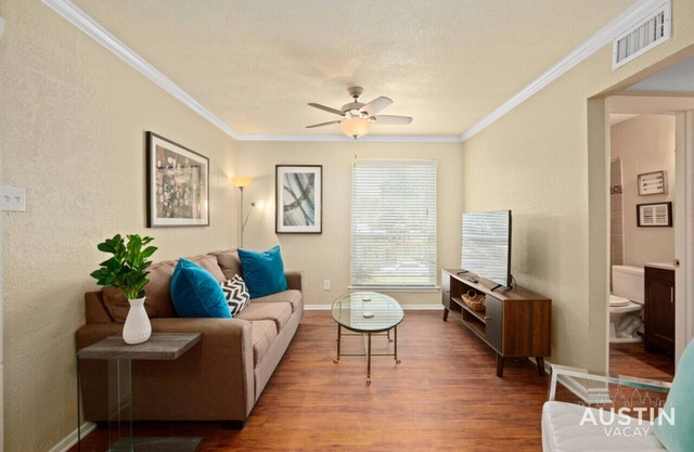 Comfort Meets Culture in the Heart of Austin | 2BD