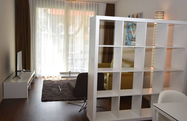 Comfortable 1BR flat / great location - Baron 24