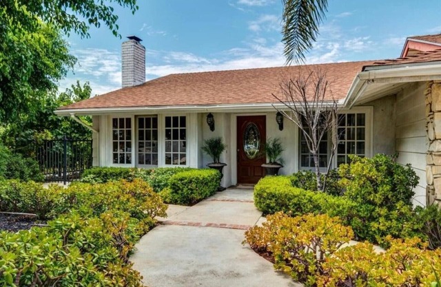 Comfortable and spacious one story resort style house