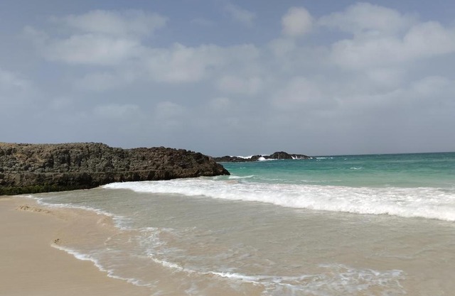 Comfortable and spacious apartment with ocean views of Cabral beach