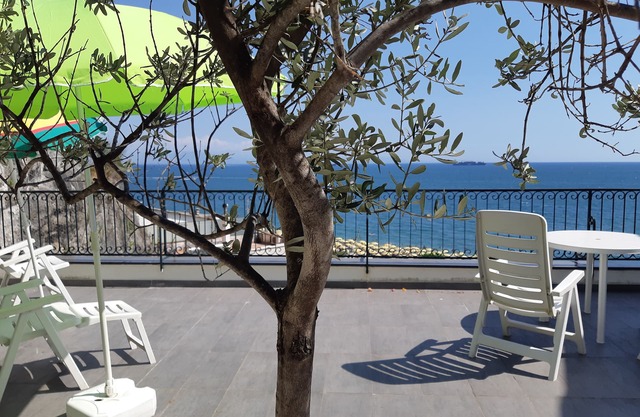 Comfortable apartment with sea view on the Amalfi coast