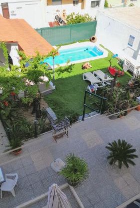 Comfortable Apartment in Feijó with Shared Pool, 90 m²