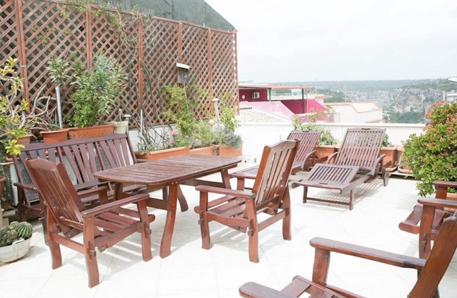 Comfortable apartment with large sun terrace - pure culture