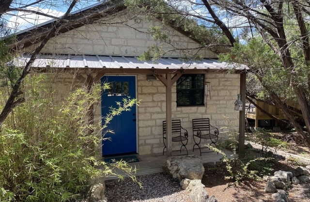 Comfortable Cabin with Private Pool and Hot Tub