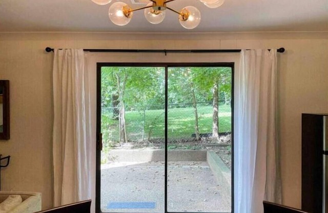 Comfortable + clean 1BR stay- 30 mins to Nashville