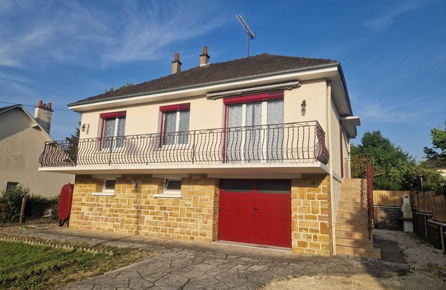 Comfortable gîte with spa and billiards near Beauval zoo