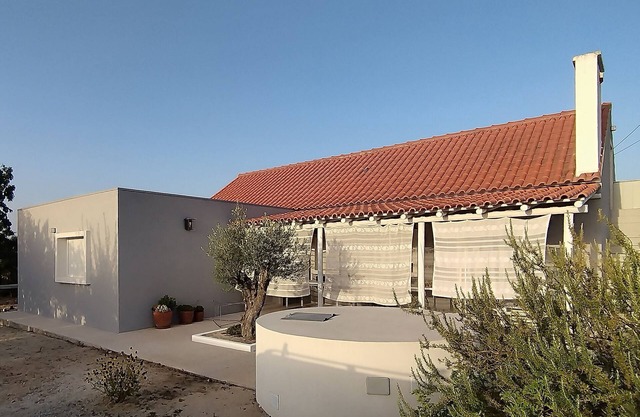 Comfortable, relaxing, nature-friendly. Timeless! Come connect with nature!