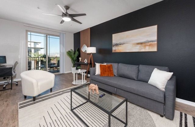 Comfy 2BR-Pool,Parkng NearASU Mill Ave&Cmelbck Mtn