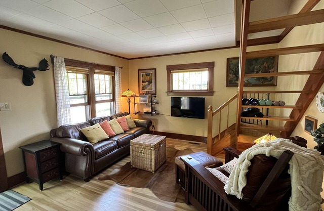Comfy and Idyllic 1920s Missoula Bungalow in the historic Slants Neighborhood