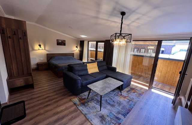 Comfy Apartment in Historic Building - Loft